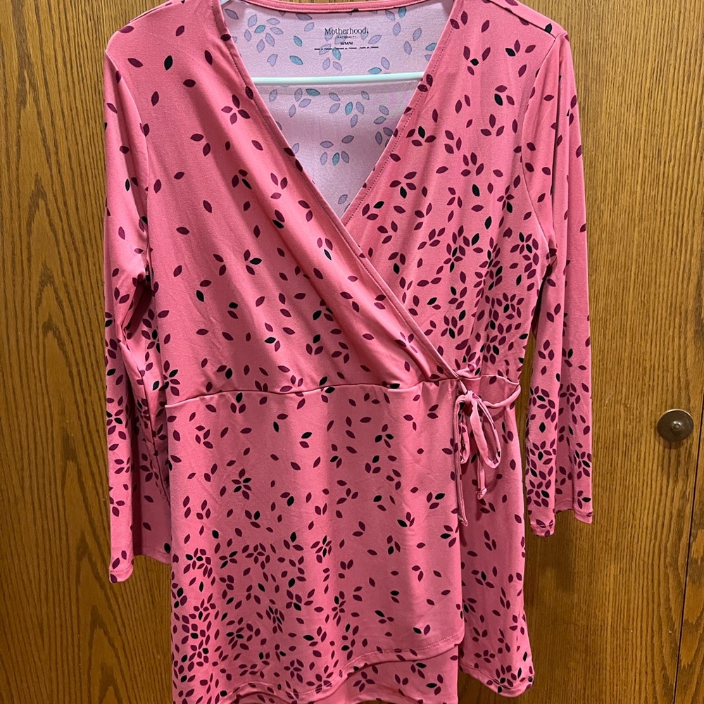 Motherhood Pink Top with Leaf Design